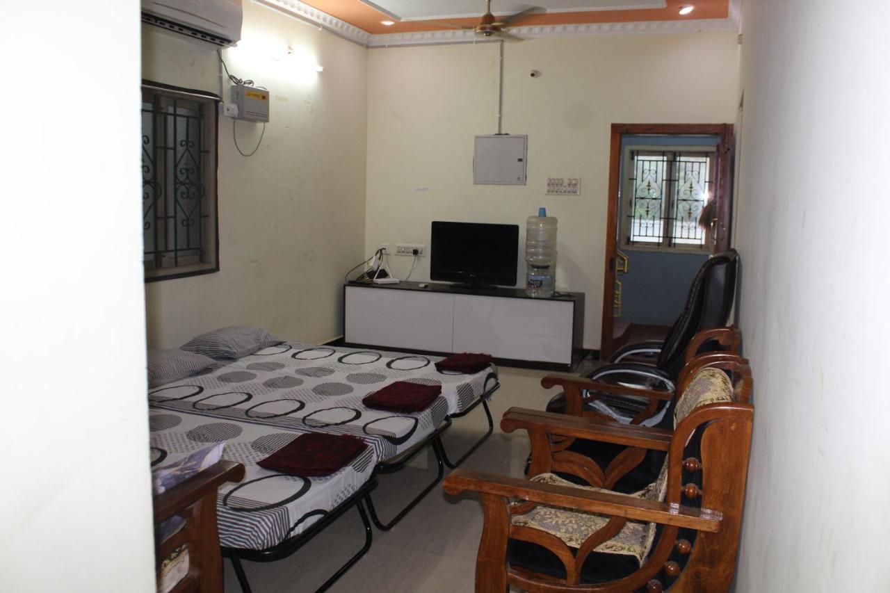 Centaurus Homestay Near Trichy Airport Tiruchirappalli Εξωτερικό φωτογραφία